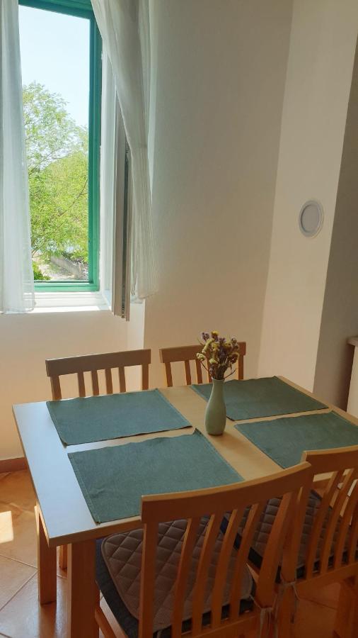 Apartmani Paron Sime 塞利讷 外观 照片
